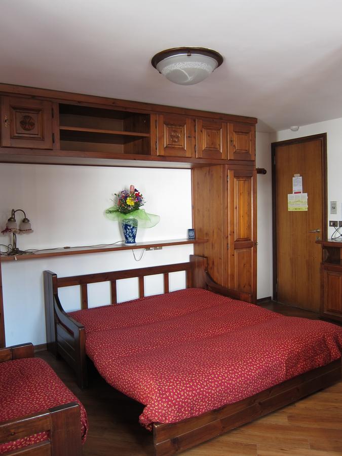 Residence Castelli Breuil-Cervinia Bagian luar foto
