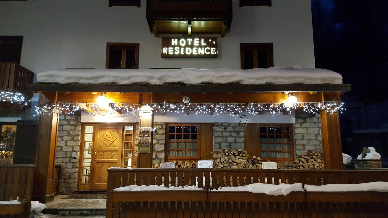 Residence Castelli Breuil-Cervinia Bagian luar foto