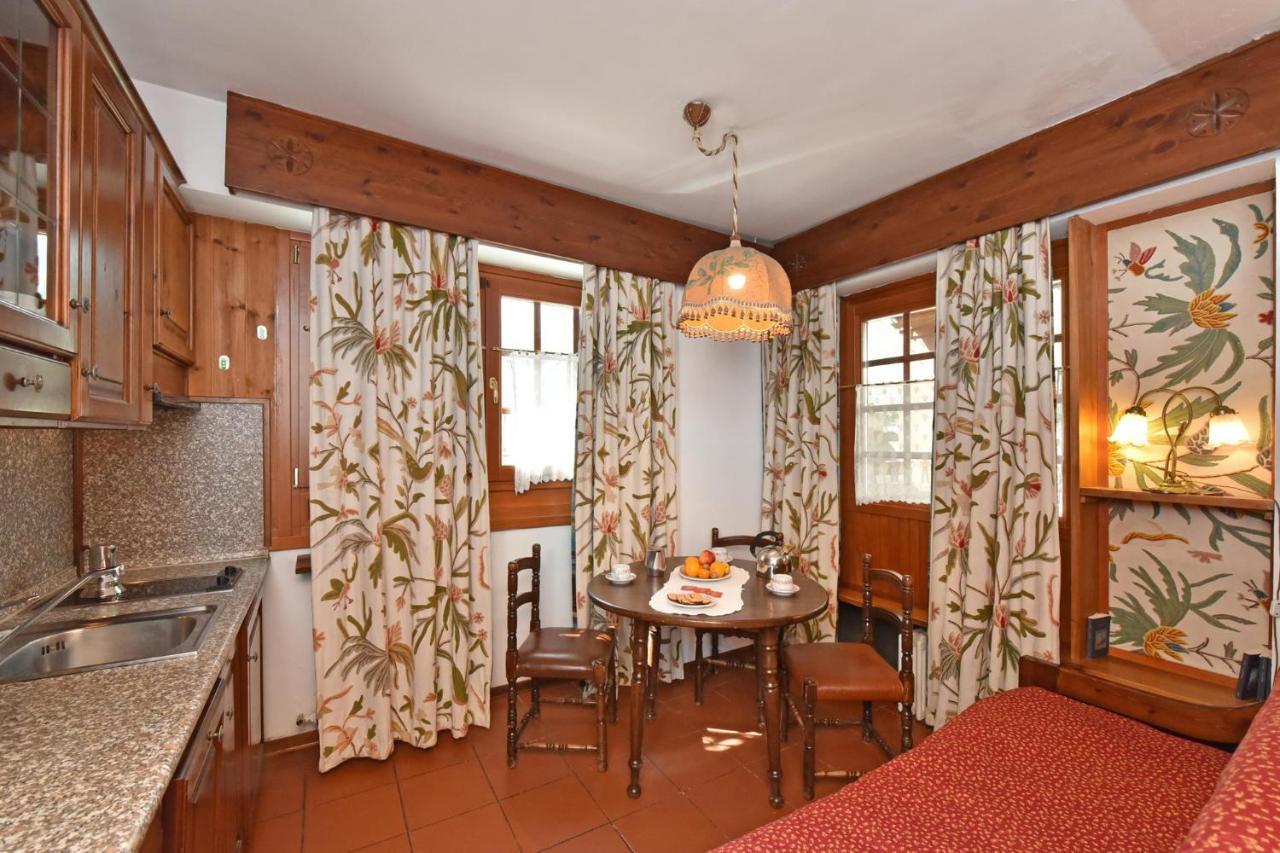 Residence Castelli Breuil-Cervinia Bagian luar foto
